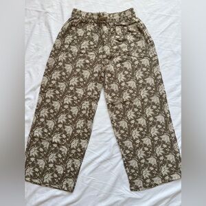 Rylee and Cru Floral Patterned Brown Pants